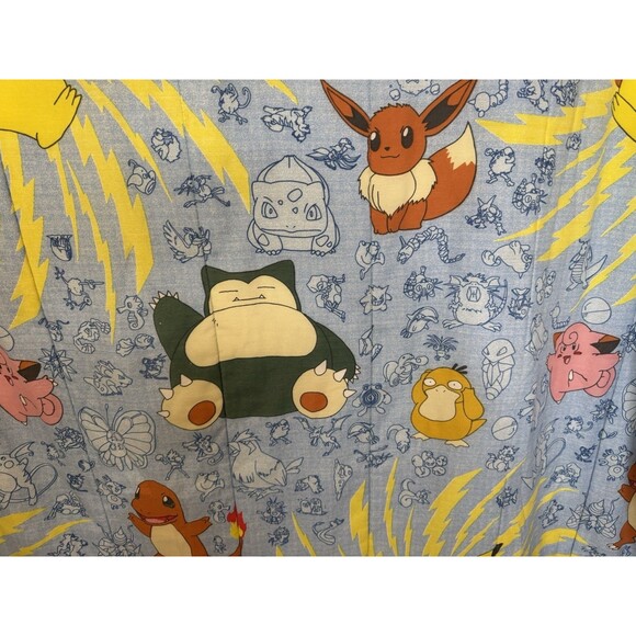 1998 Nintendo Pokemon Comforter 74.5" x 88" Pikachu Charmander - Picture 5 of 10
